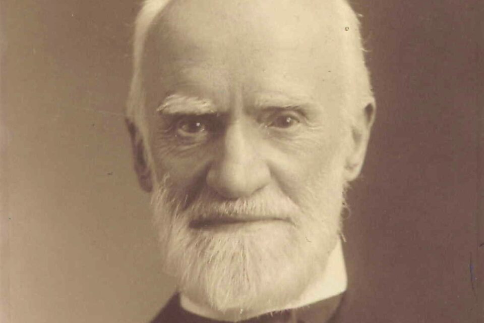 1851
